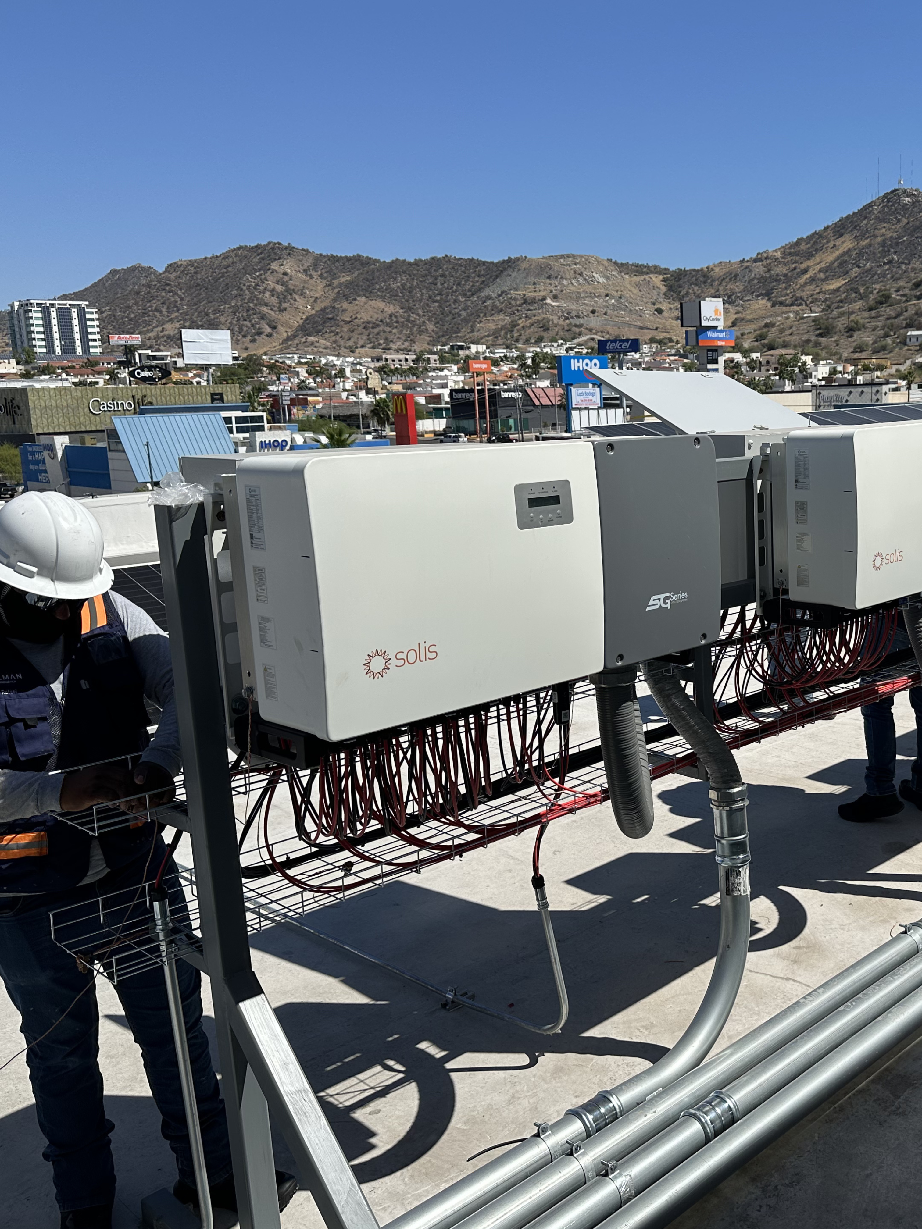 Ampliación de red y electrificación de comunidades